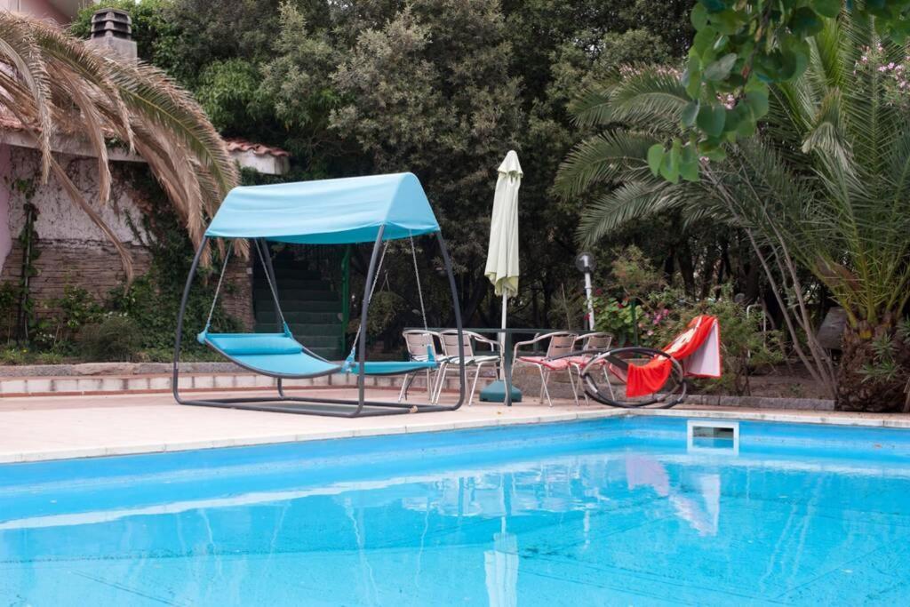Loft Mansardato Con Giardino E Piscina In Villa Privata Loft With Garden And Swimming Pool In A Private Villa Sestu エクステリア 写真